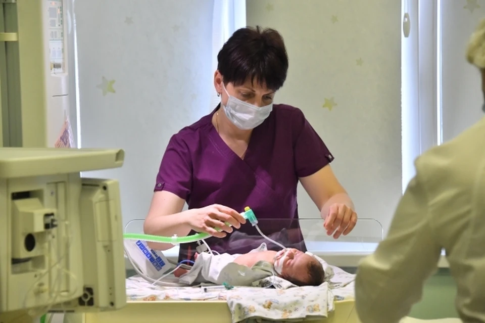 Более 5 тысяч детей родилось в Смоленской области в 2023 году