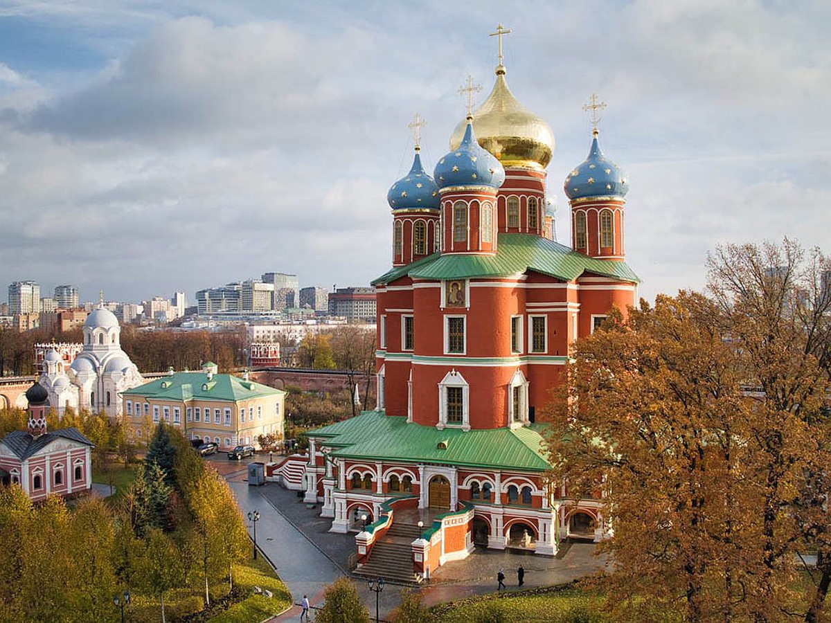 Какие памятники архитектуры обновляют в Москве: Здание Центросоюза на  Мясницкой улице, биржа на Ильинке и кинотеатр «Ударник» - KP.RU