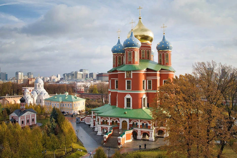 В порядок приводят исторические корпуса Донского монастыря на юге столицы. Фото: Пресс-служба Мэра и Правительства Москвы