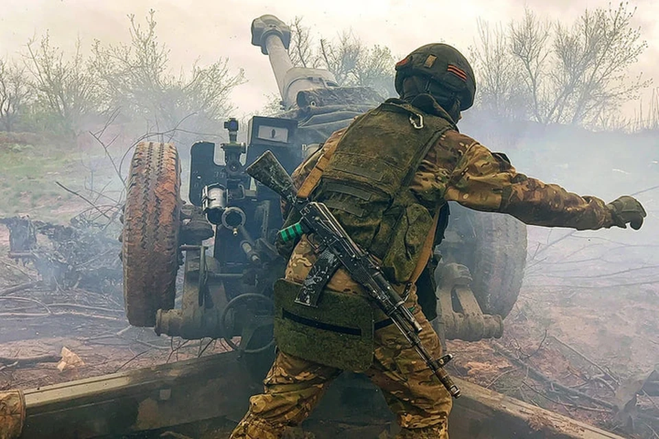 Российские военнослужащие разбили украинскую самоходную артиллерийскую установку "Гвоздика" на Запорожском направлении