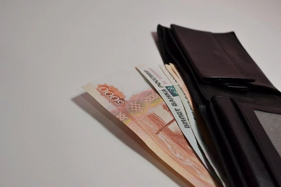 Хабаровчанин перевел мошенникам более полутора миллиона рублей