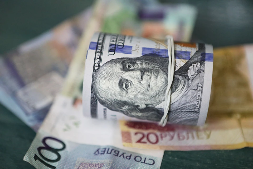 Нацбанк Беларуси назвал курс доллара и евро на выходные 10 и 11 февраля 2024 года.