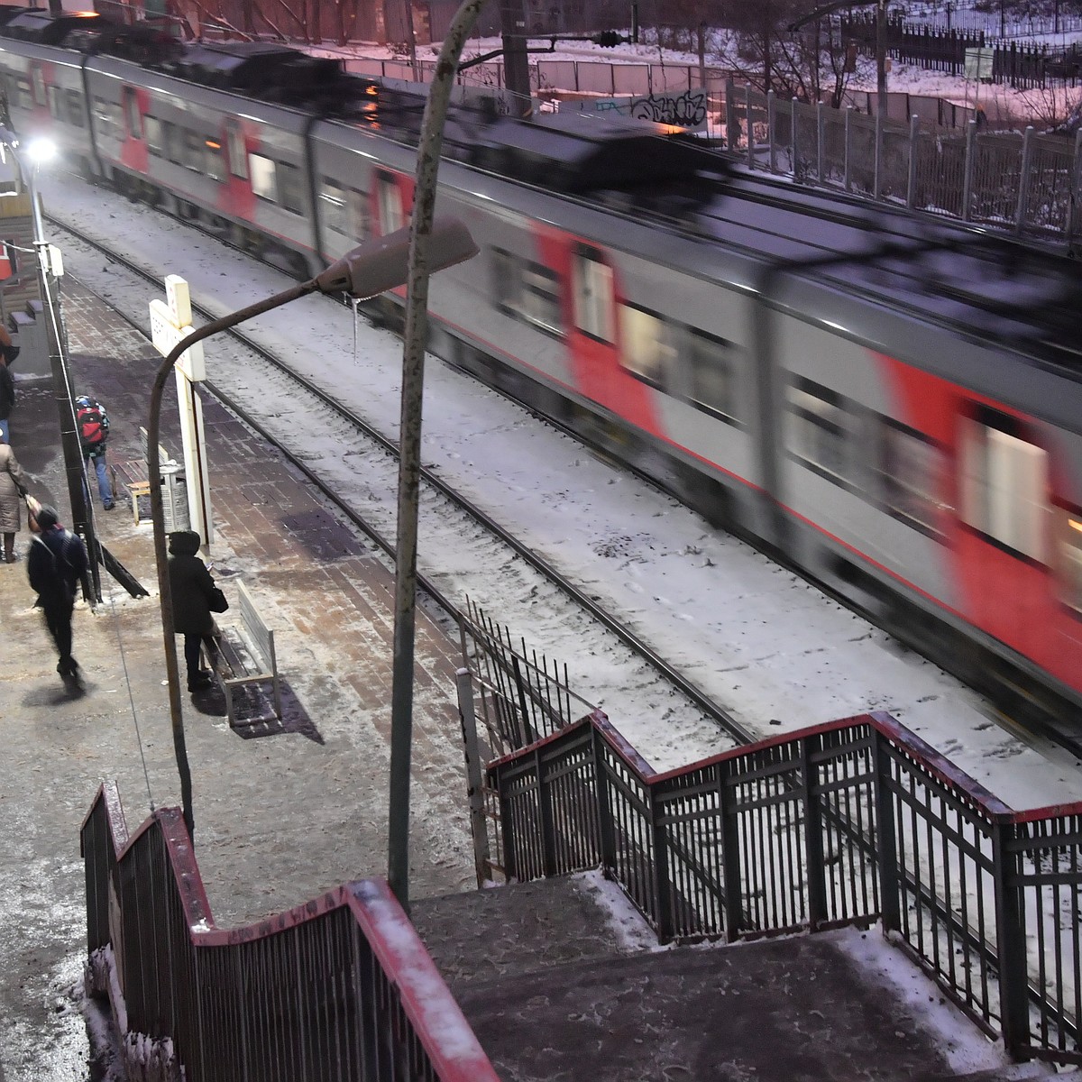 Поезд в Санкт-Петербург, следующий через Воронеж, задерживается на пять  часов - KP.RU