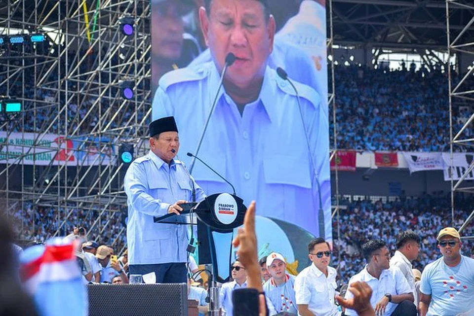 Министр обороны Субианто лидирует на выборах президента Индонезии