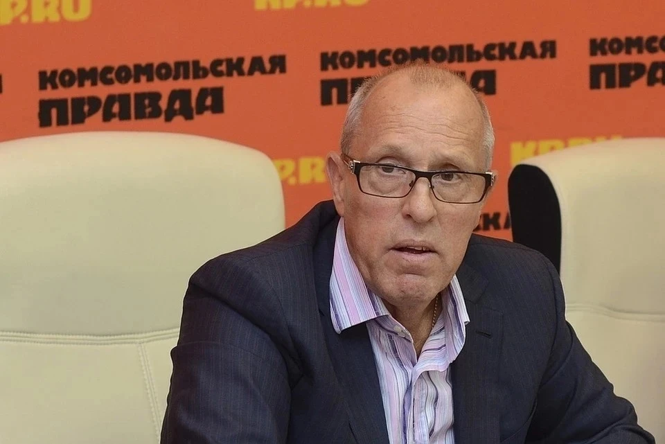 Владимир Василенко не ведет официальных страниц в социальных сетях
