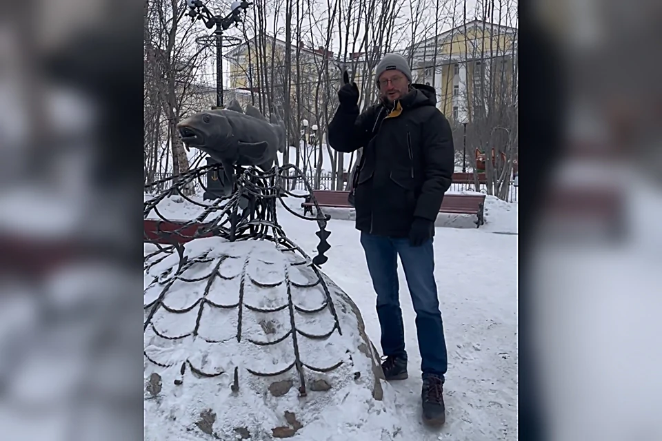 После бодрящего знакомства с холодным городом Станислав Дробышевский провел теплую встречу в Мурманской областной научной библиотеке. Фото: Скриншот видео / Мурманская областная научная библиотека