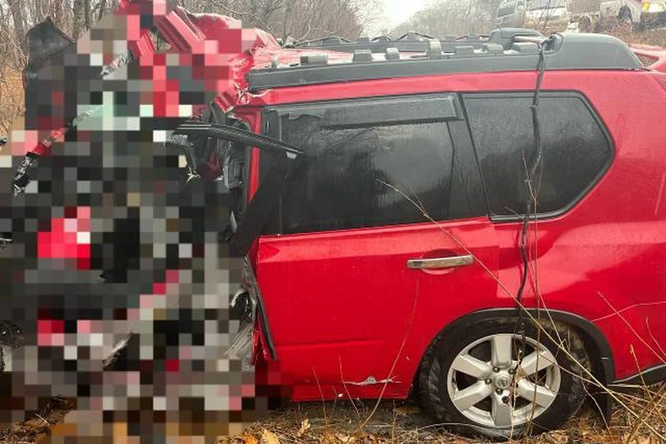 Передняя часть автомобиля полностью уничтожена. Фото: УМВД России по Приморскому краю