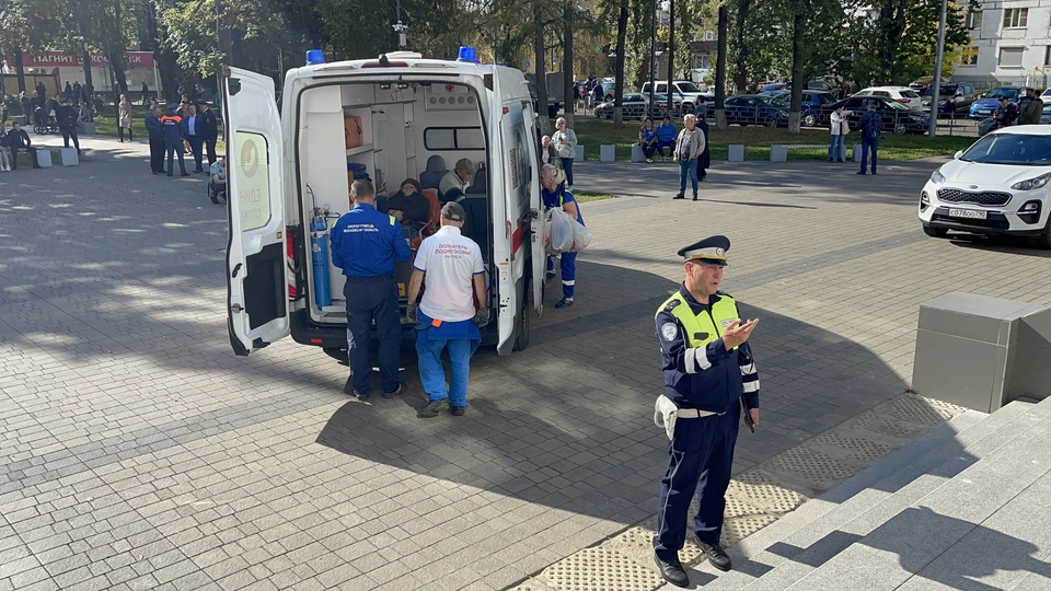 Пьяный житель Новороссийска избил фельдшера скорой помощи.