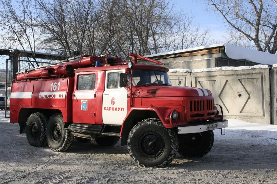Два пожара из-за проблем с печным оборудованием произошли сегодня, 24 февраля, в Барнауле и Бурле