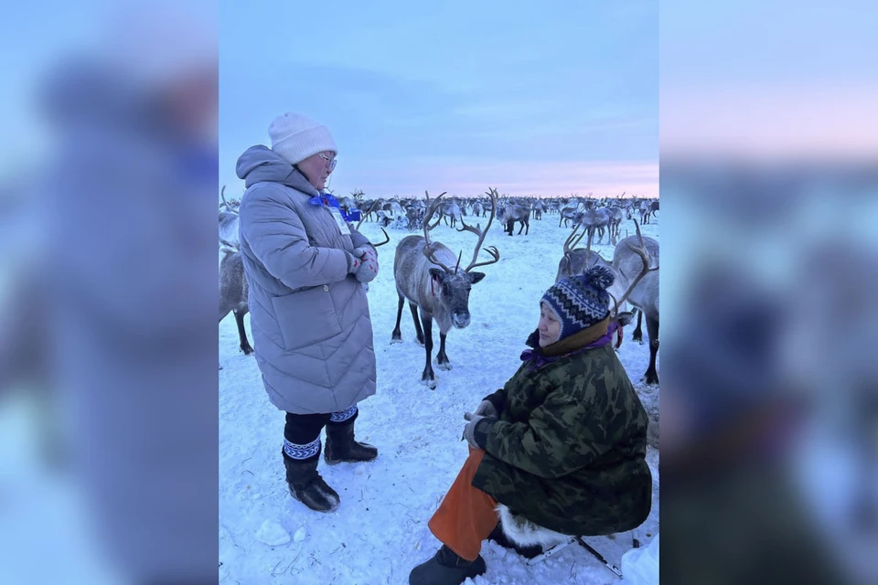 До общины оленеводов члены участковой комиссии добирались 5 часов на вездеходе. Фото: Центризбирком Якутии