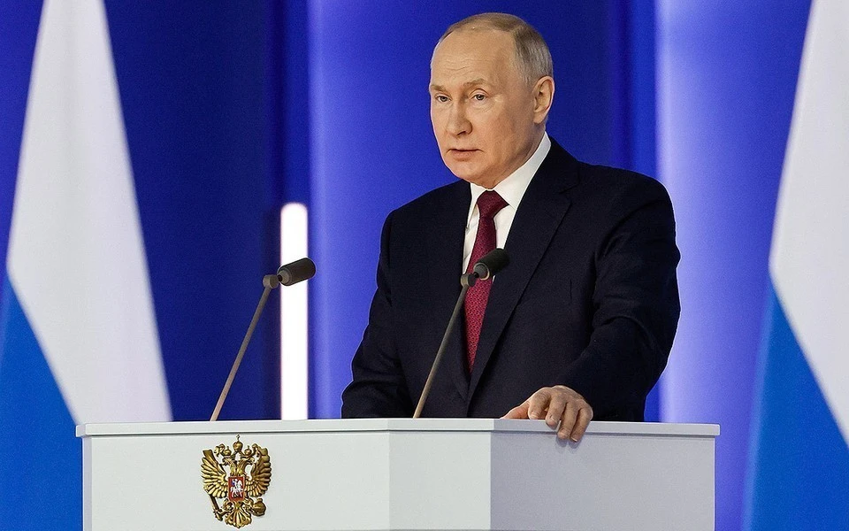 Президент России Владимир Путин выступает с посланием Федеральному собранию 29 февраля в Гостином дворе. Фото: Дмитрий Астахов/ТАСС
