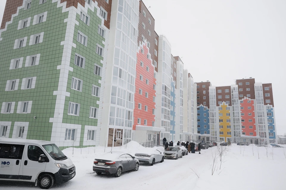 Жители Сургутского района получили ключи от новых квартир. Фото: администрация Сургутского района