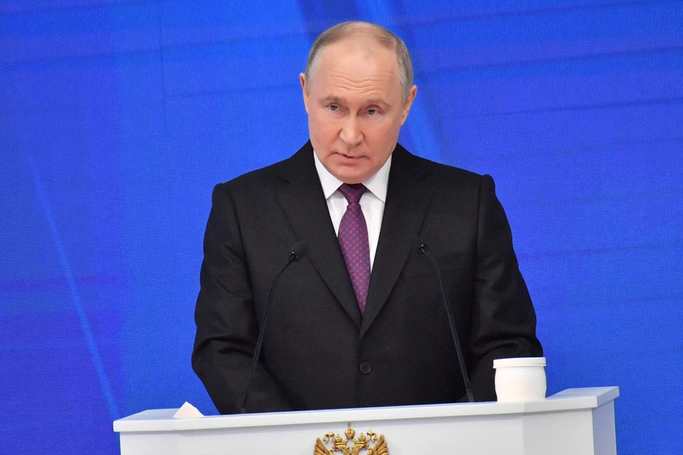 Сегодня, по сути, была озвучена предвыборная программа Владимира Путина, с которой через две недели он пойдет на выборы.