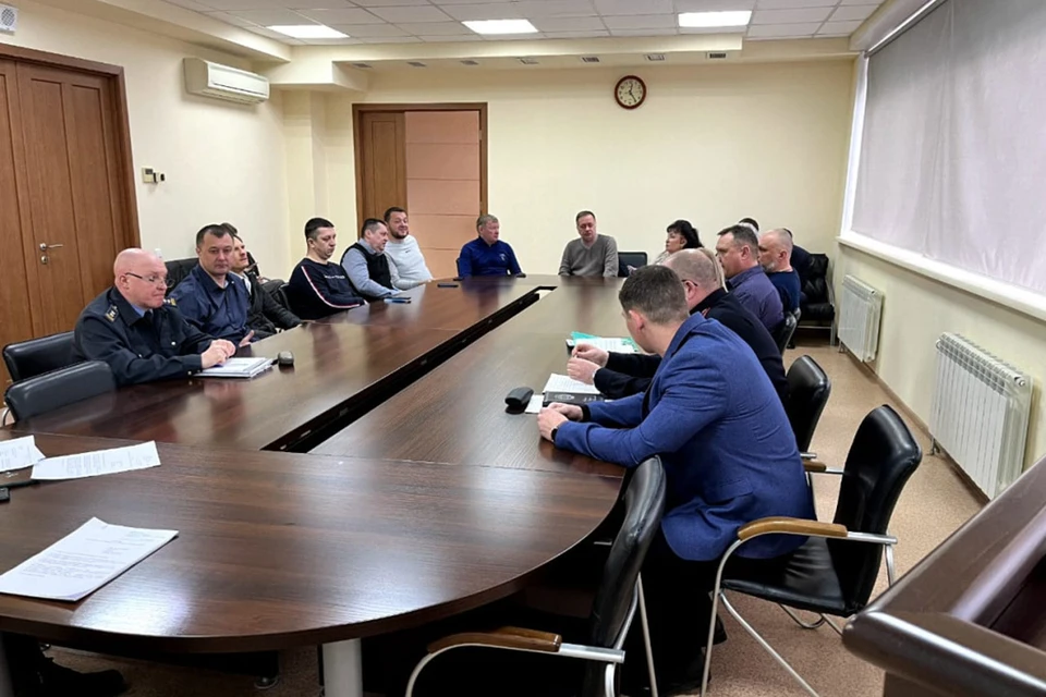 На совещании обсудили текущие вопросы и проблемы общественного транспорта