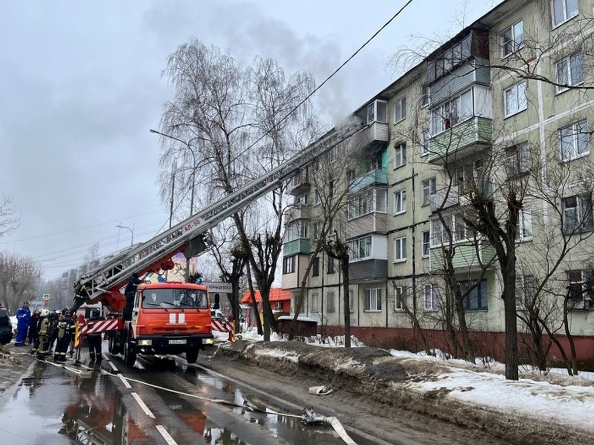 Пожар произошел в жилом доме в Серпухове - KP.RU