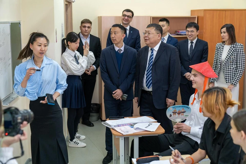 мост благовещенск китай хэйхэ. мост дружбы россии и китая через амур. мост каникурган хэйхэ. автомобильный мост в китай благовещенск. мост через амур между китаем и россией благовещенск.