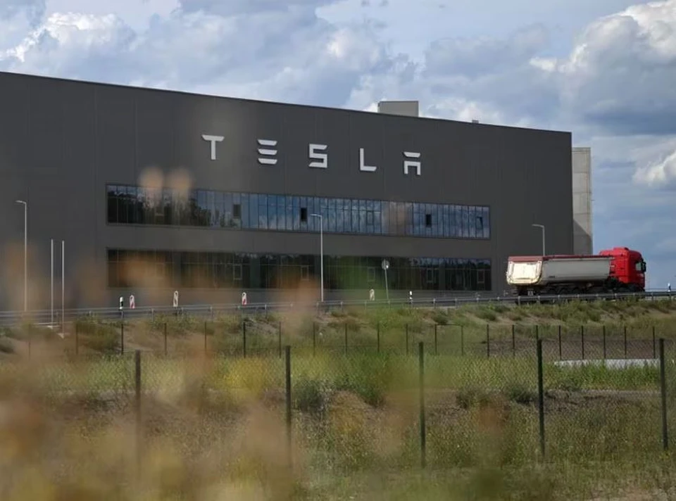 Экоактивисты подожгли подстанцию рядом с заводом Tesla в ФРГ