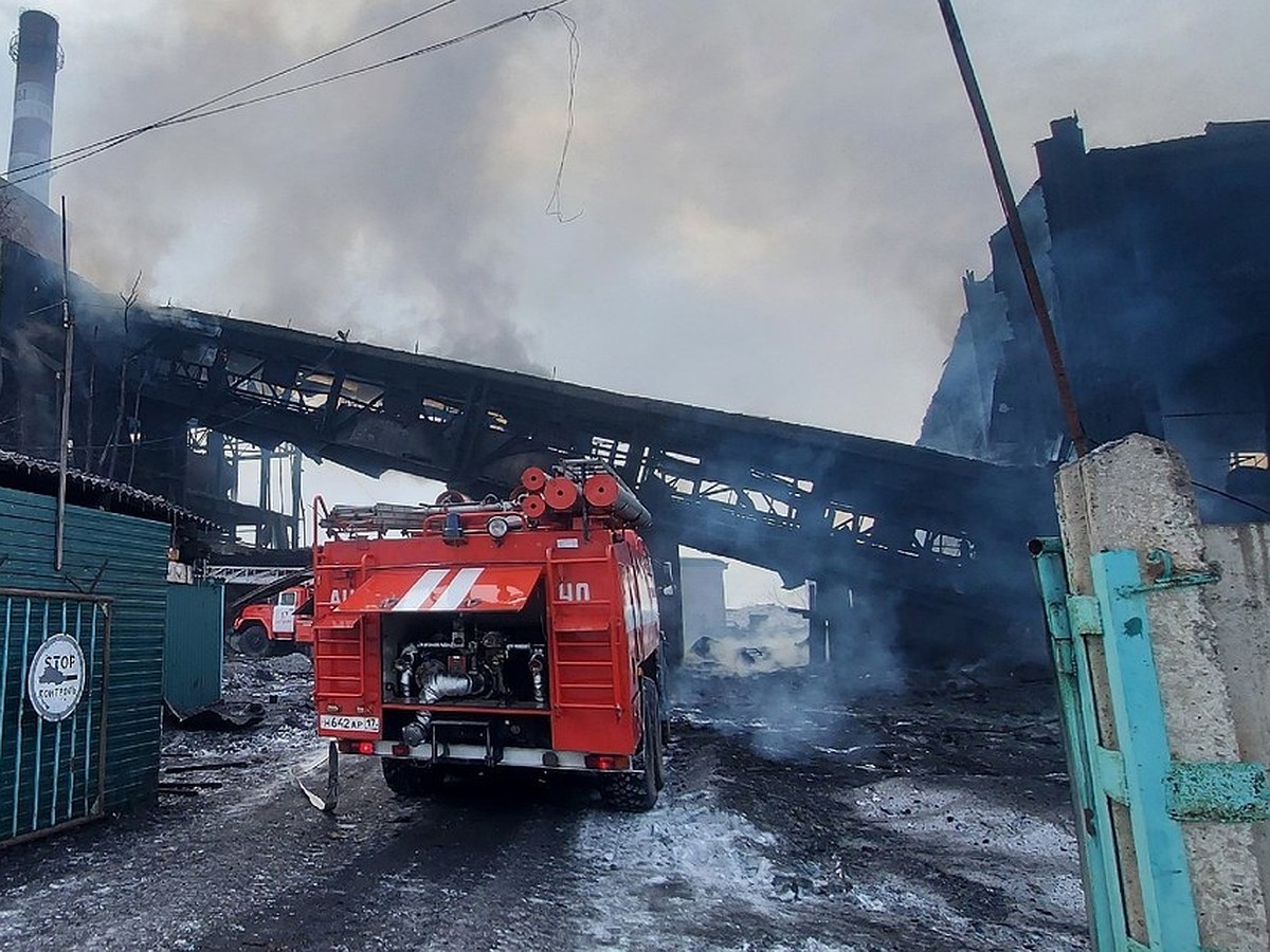 Видео пожара на Шагонарской ТЭЦ в Туве выложили в Сеть - KP.RU