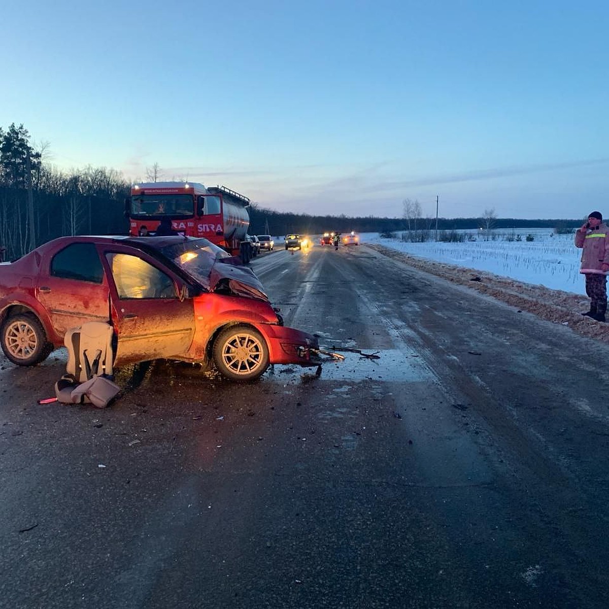 В Тамбовской области в страшной аварии погибли 2 человека и пострадали  шестеро - KP.RU