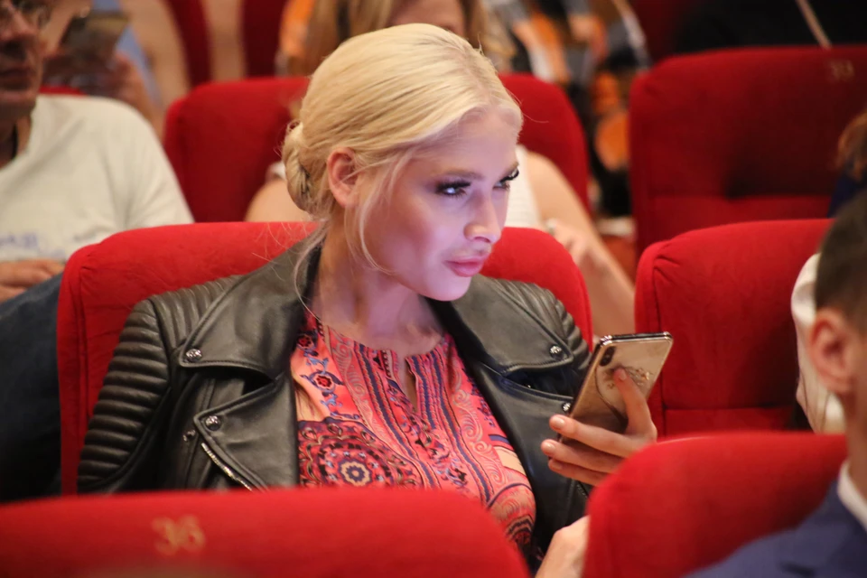 Модель Алена Шишкова заявила, что никогда особо не общалась с Анастасией Решетовой