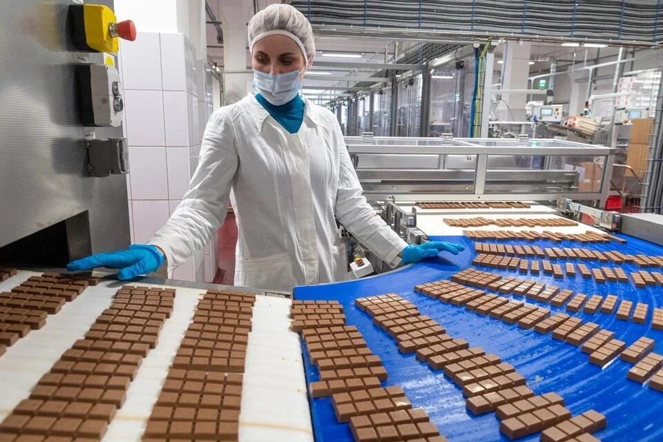 «Лента» пояснила отказ Mondelez от поставок Milka и Alpen Gold ценами