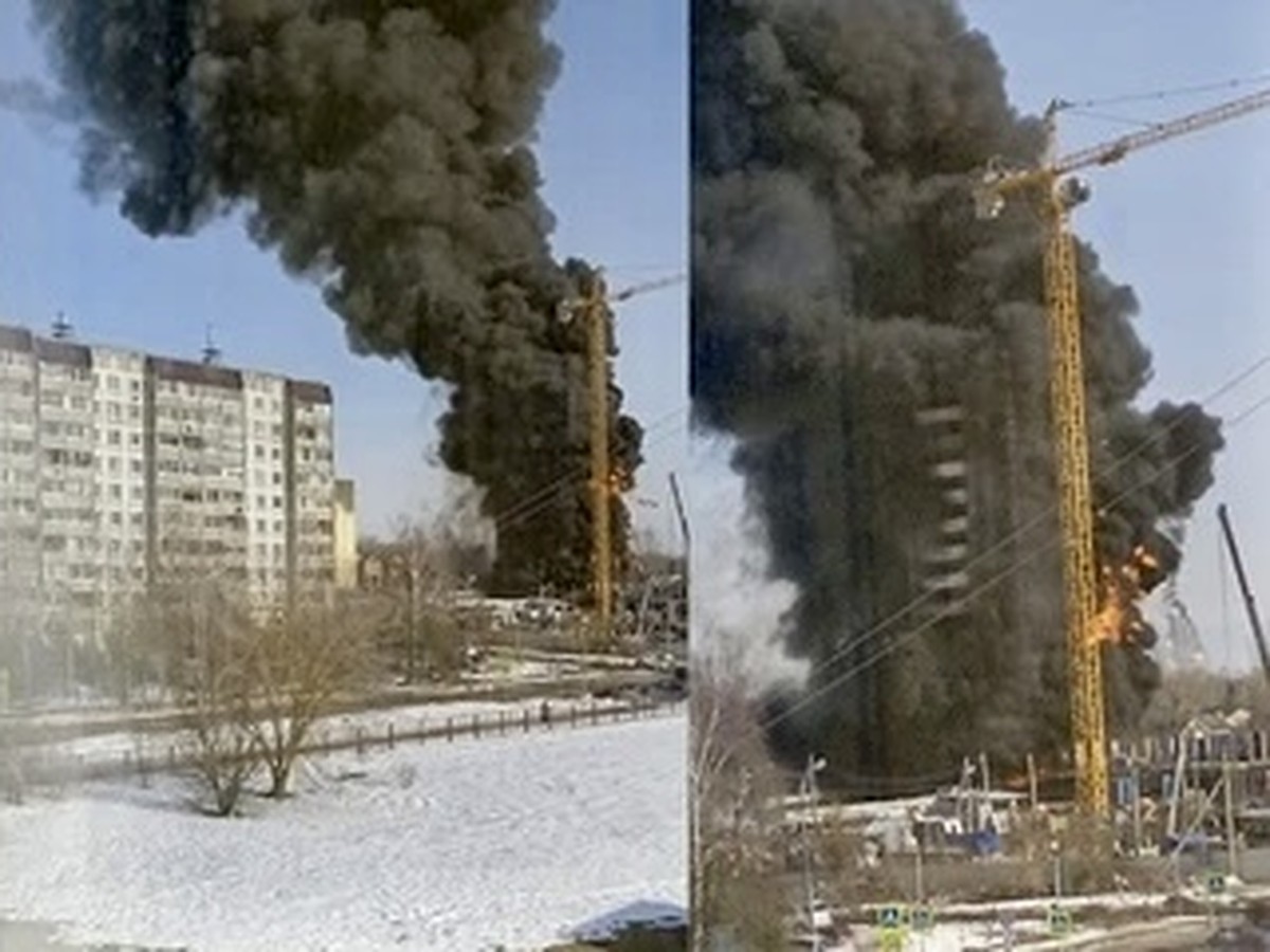 Столб пламени и дыма высотой с небоскреб: в Твери пылала недостроенная  многоэтажка - KP.RU