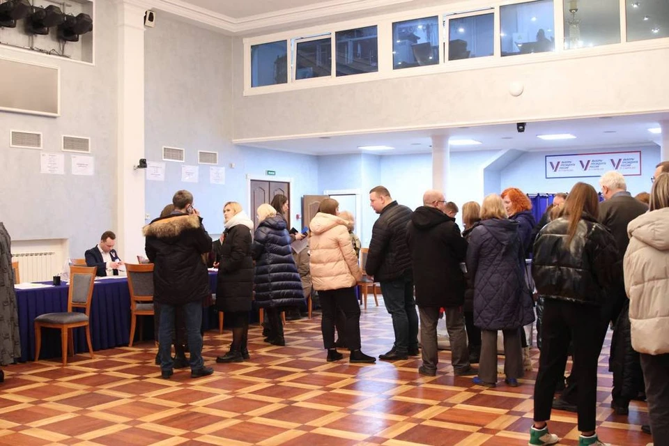 В Петербурге отметили очень высокую явку на выборы президента утром 15 марта.