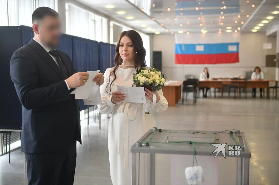 Алексей и Марина расписались 15 марта в Первоуральске