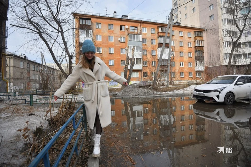 Улицы затапливаются водами реки Ольховка