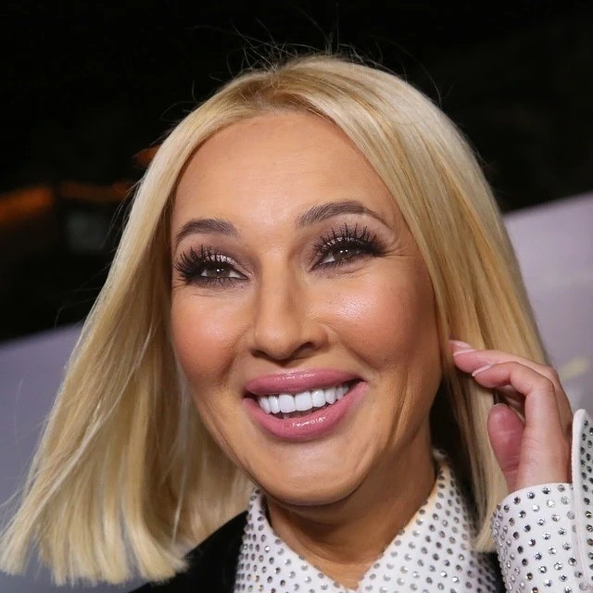 Жұптар мен топтардың порнофотосуреттері