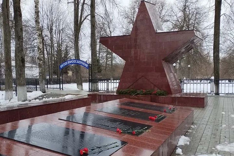 В Твери почтили память Героя Советского Союза летчика Евгения Пичугина Фото: администрация Твери