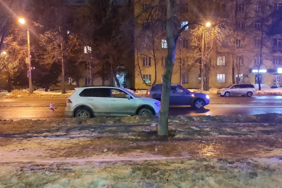 В Новосибирске пешеход угодил под колеса иномарки. Фото: Госавтоинспекция Новосибирска