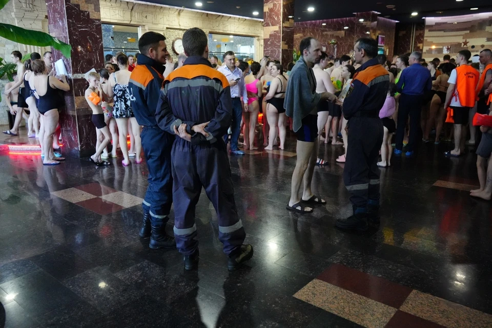 За тренировкой наблюдали учёные московской академии государственной противопожарной службы МЧС России