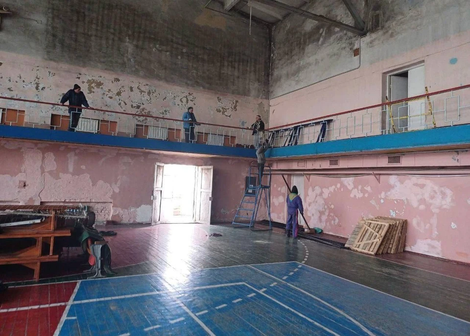 В Токмаке стартовал ремонт спортивного зала во Дворце спорта. ФОТО: администрация Токмакского района