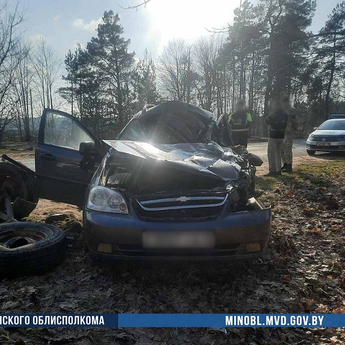 Прицеп отсоединился и выехал на встречку». Водитель авто погиб из-за  выехавшего со встречной полосы прицепа под Слуцком - KP.RU