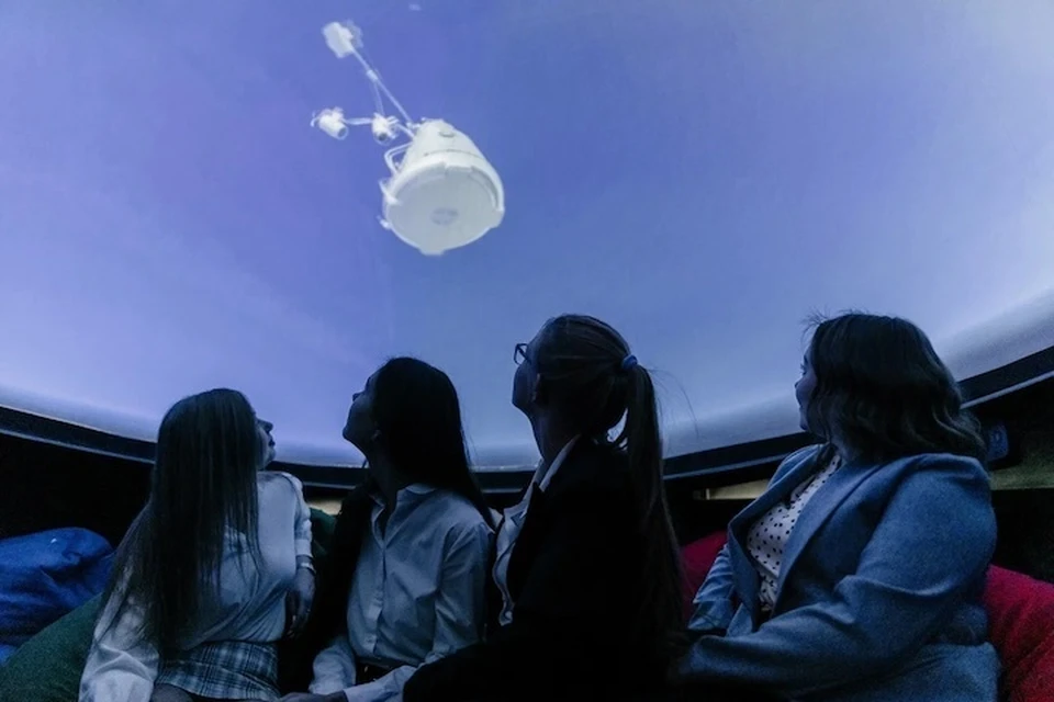 Мининский университет приглашает старшеклассников в планетарий