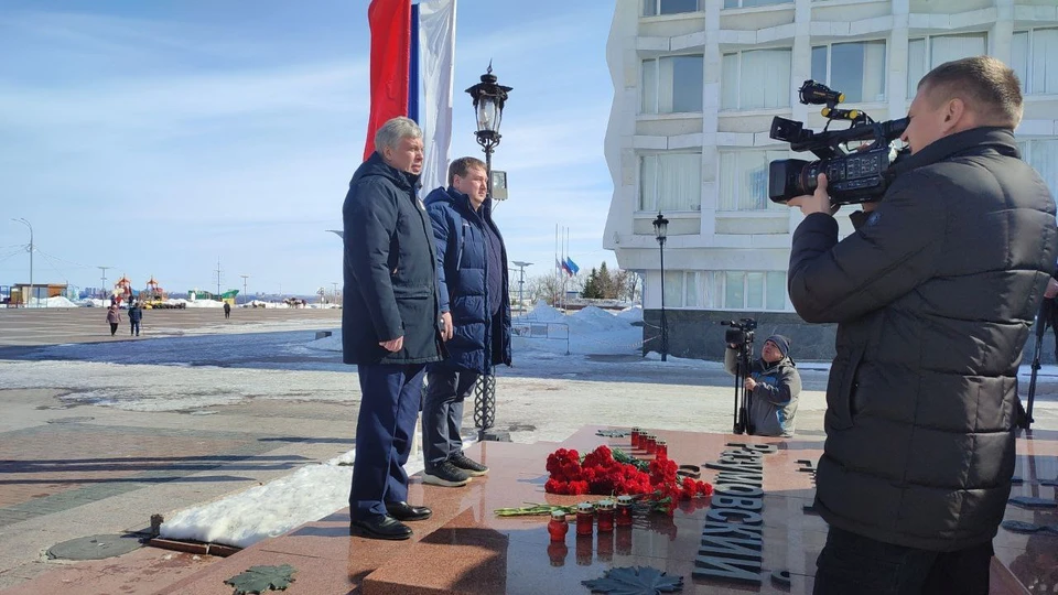 В Ульяновске организовали мемориал памяти погибших в теракте в Москве