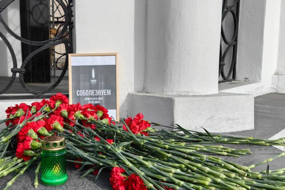 Траурное мероприятие пройдет в 15:00 возле часовни Казанской иконы Божьей Матери