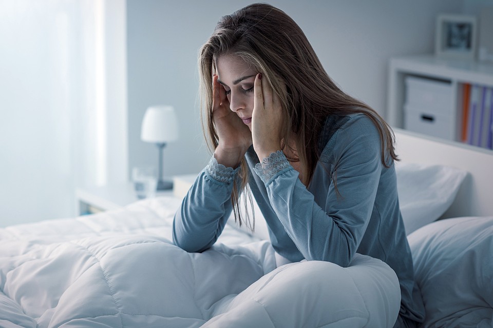 «Не могу заснуть из-за переживаний»: врач дал советы, как справиться с нарушениями сна после трагедии в «Крокусе»