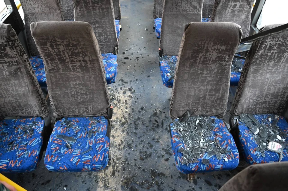 От обстрелов ВСУ в Белгороде повреждены 10 пассажирских автобусов.