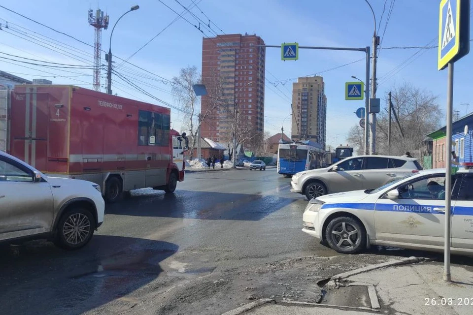 В Новосибирске троллейбус насмерть сбил пешехода на улице Кирова. Фото: Госавтоинспекция Новосибирска