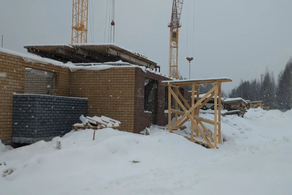 На данный момент не готов даже первый этаж дома. Фото: ОНФ Кировской области