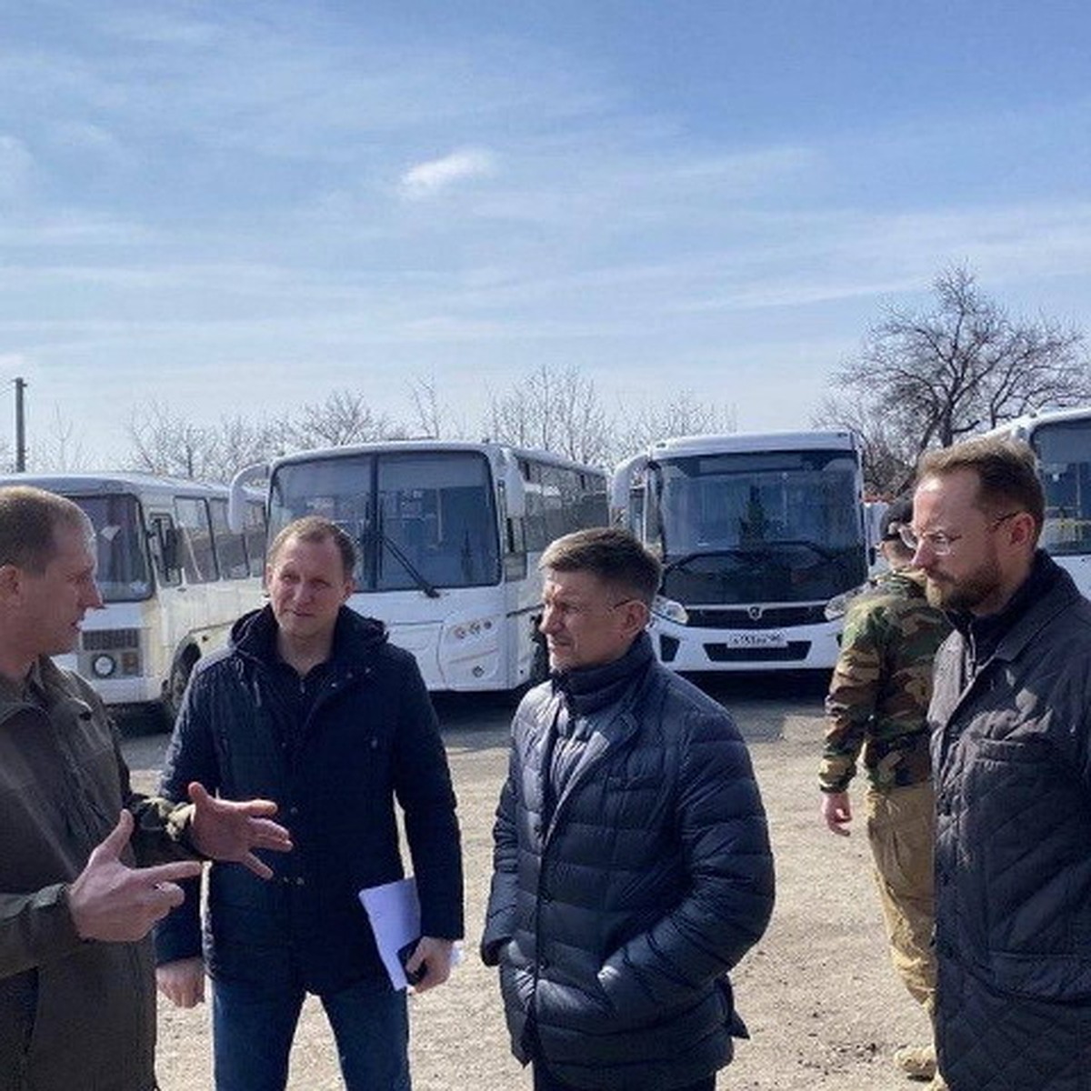 Все больше новых автобусов выходят на маршруты в Макеевке и Шахтерске -  KP.RU