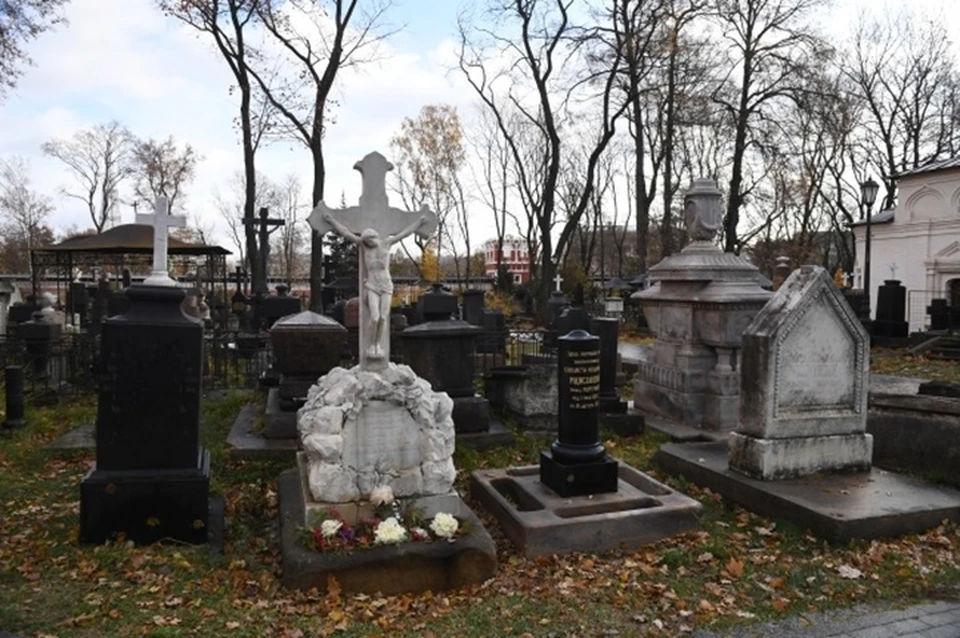Стоимость и перечень услуг по погребению в Луганске утвердила местная администрация