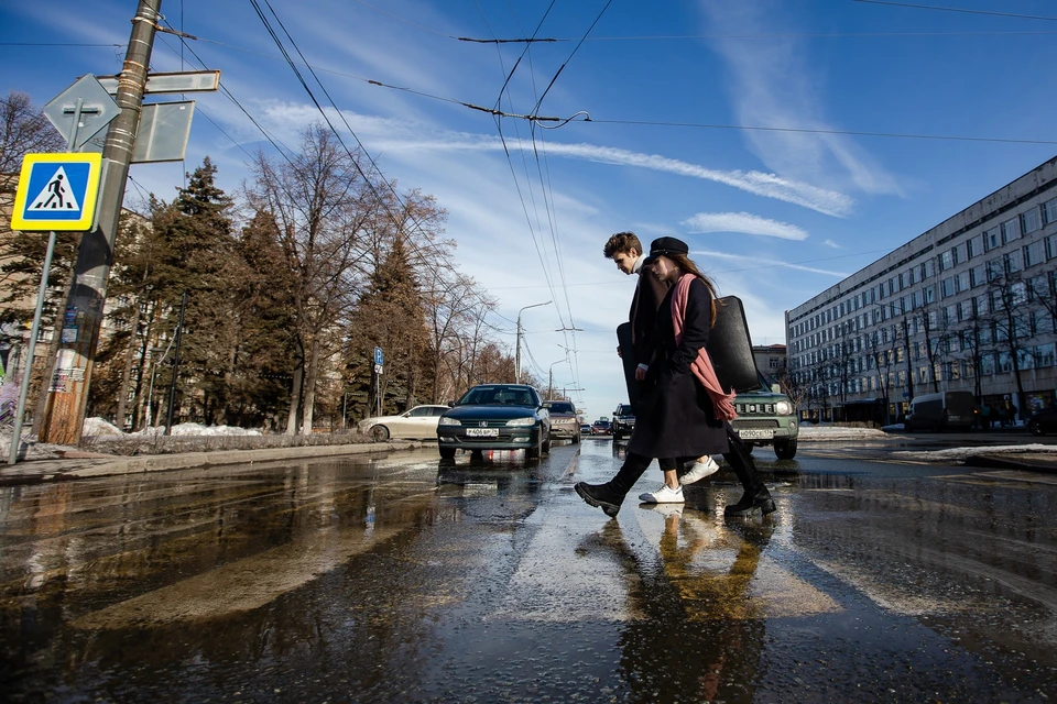 Днем снег будет таять.