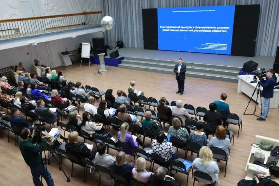 Деятели культуры из Иркутской области собрались на заседании в Братске. Фото: администрация Братска