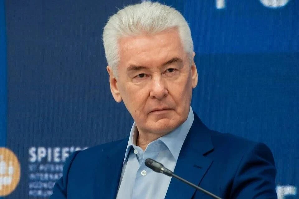 Собянин сообщил о гибели двух человек в Москве из-за штормового ветра