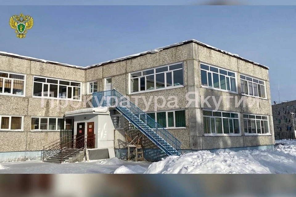 Подрядчика оштрафовали на 300 тысяч рублей в Якутии из-за старых окон