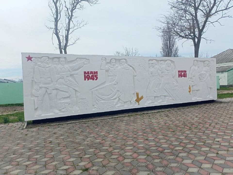 В Геническом округе приводят в порядок воинские мемориалы и памятники Фото: администрация Генического округа