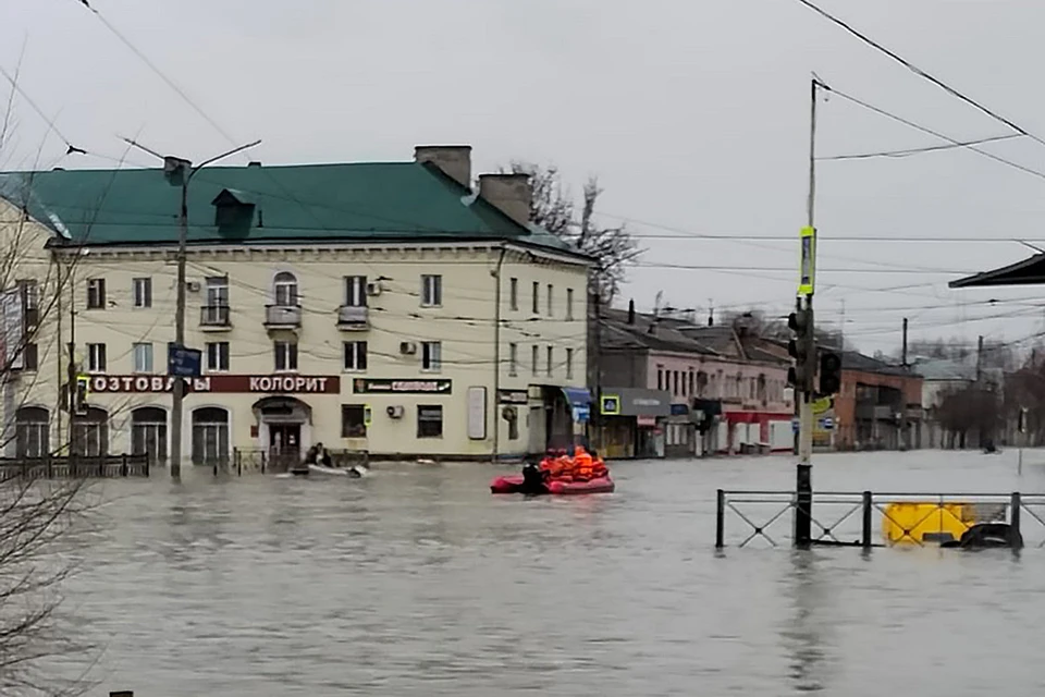 На город Орск Оренбургской области обрушилось небывалое наводнение. Фото: Владимир Мурашкин.